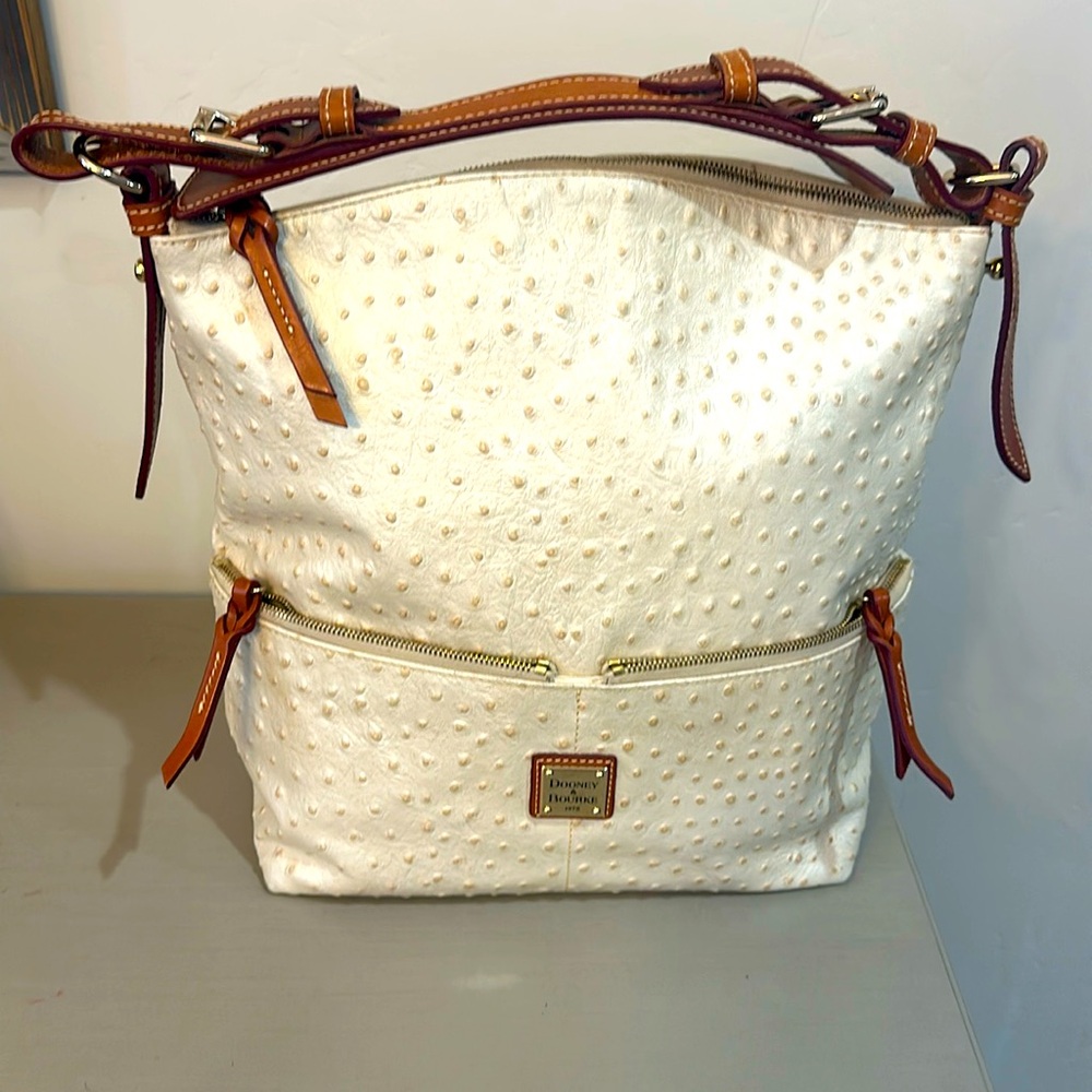 NWOT Dooney & Bourke Pearl White Ostrich Purse